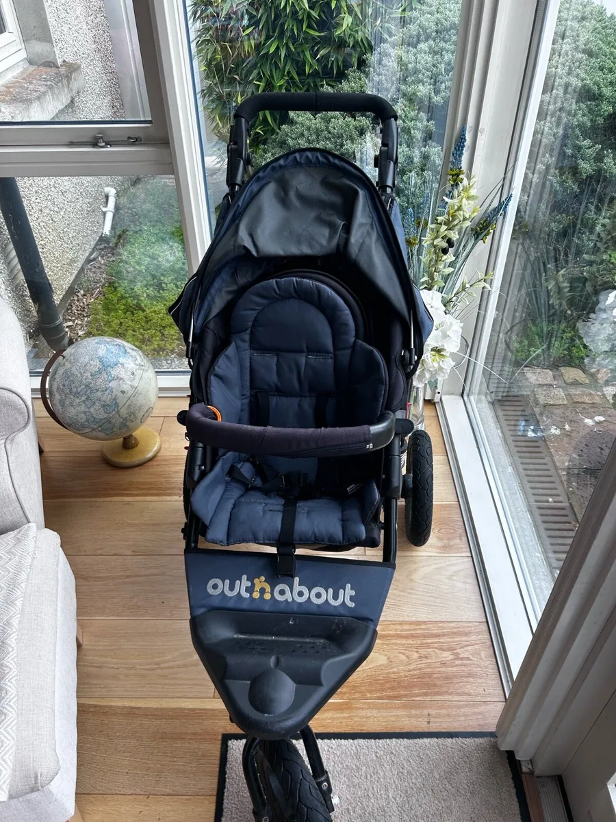 Out and about V4 sport - Image 2