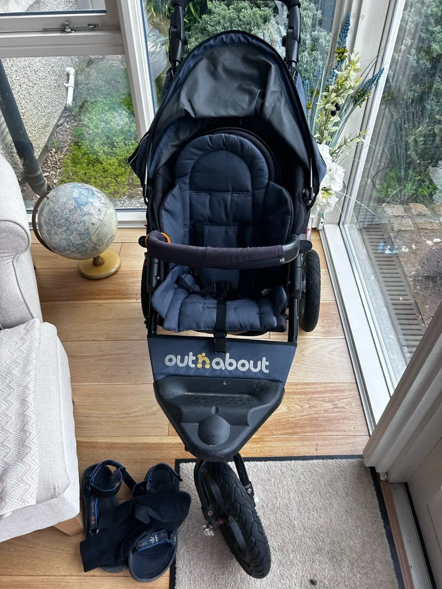 Out and about V4 sport - Image 4