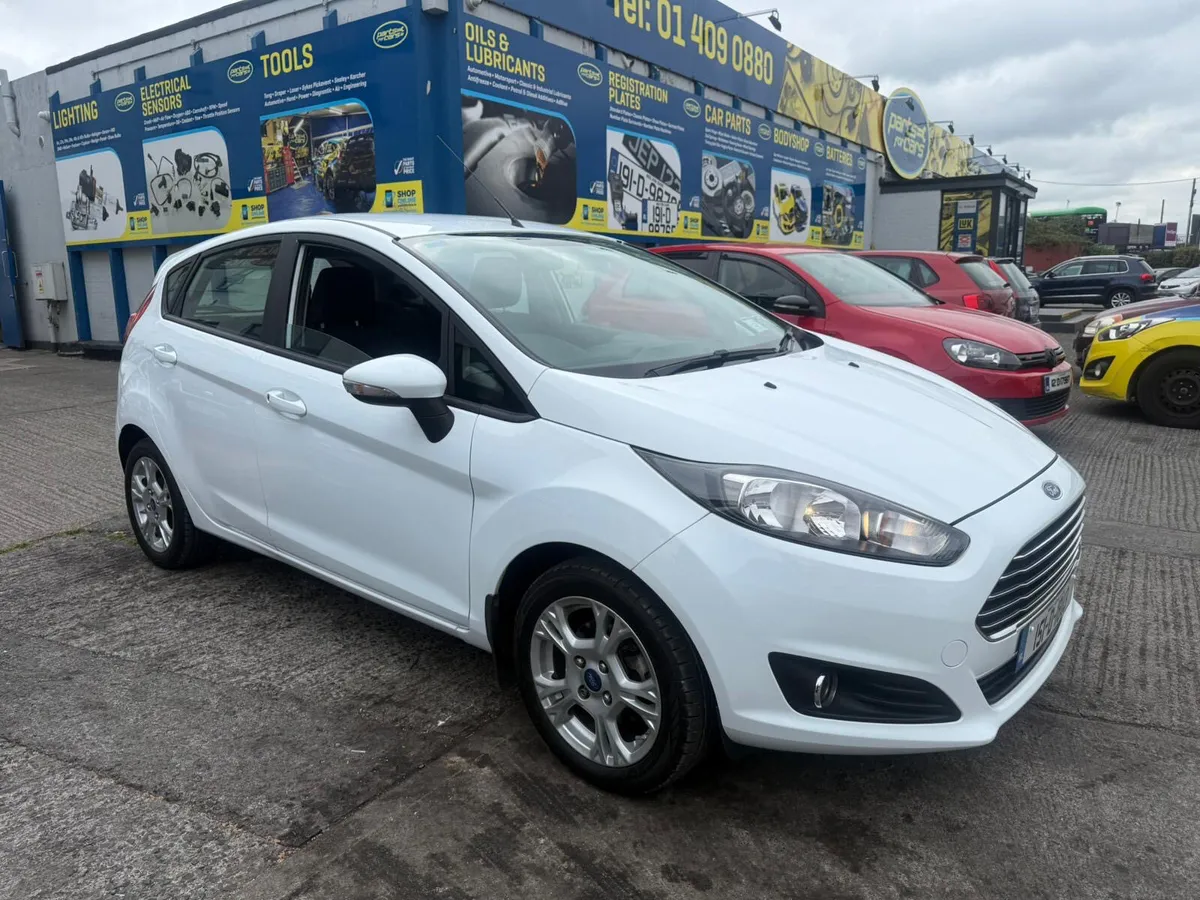 Ford Fiesta 2015 - Image 4