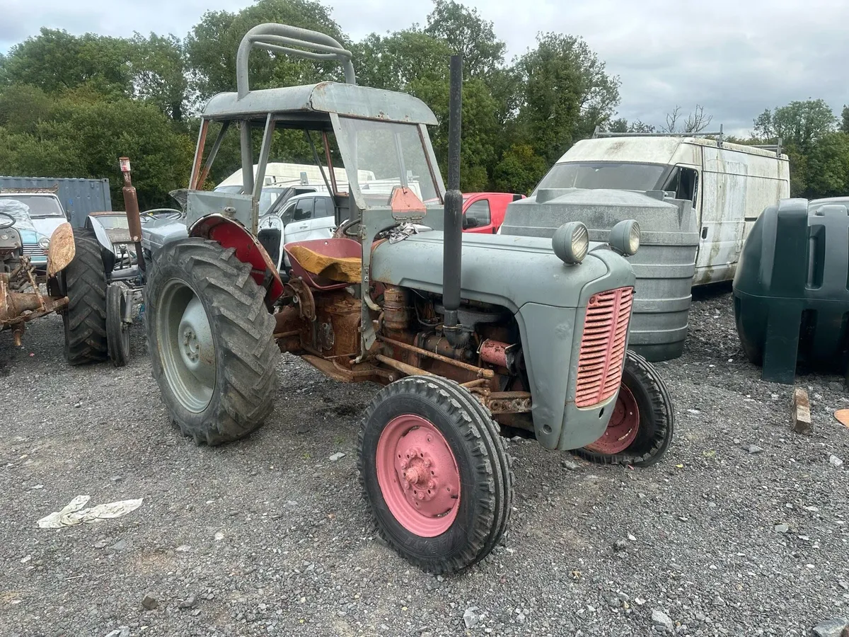 4 x Tractors - Image 2