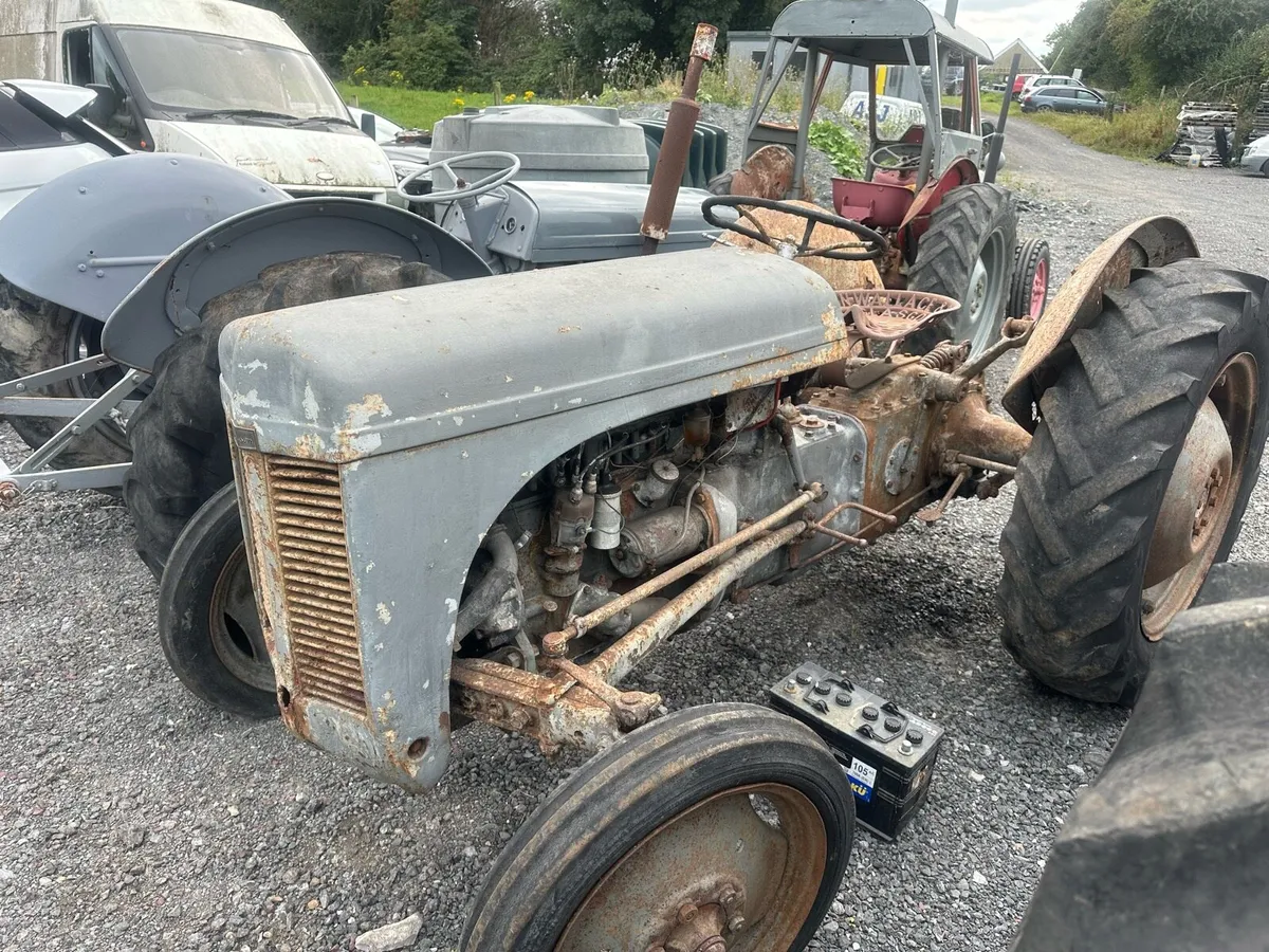 4 x Tractors - Image 4