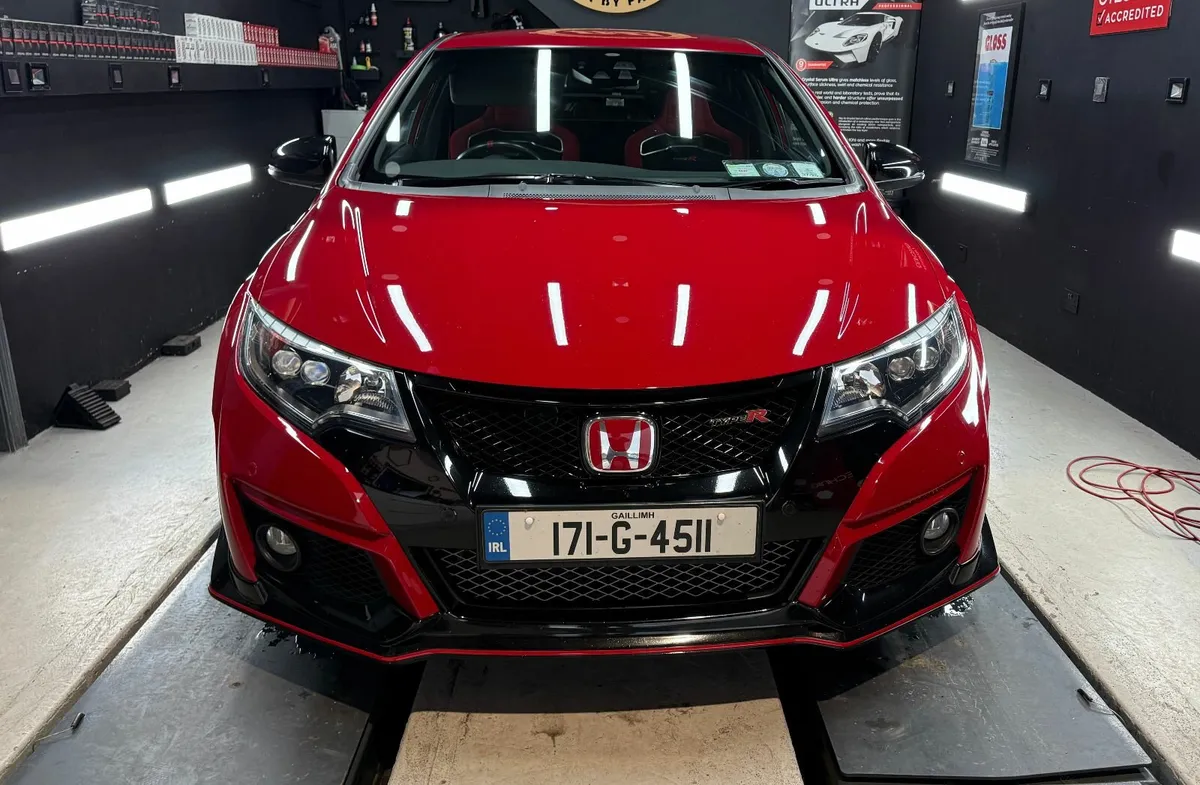 2017 Honda Civic Type R FK2 (GT model) - Image 2