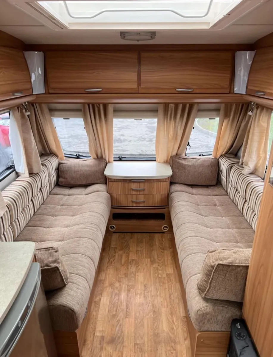 Caravan - Image 4