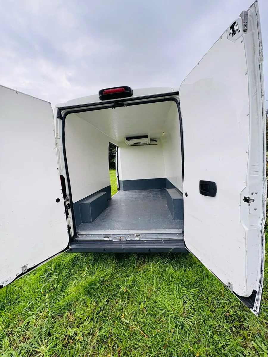 Citroen Relay NEW CVRT Low Mileage Fridge Van - Image 4