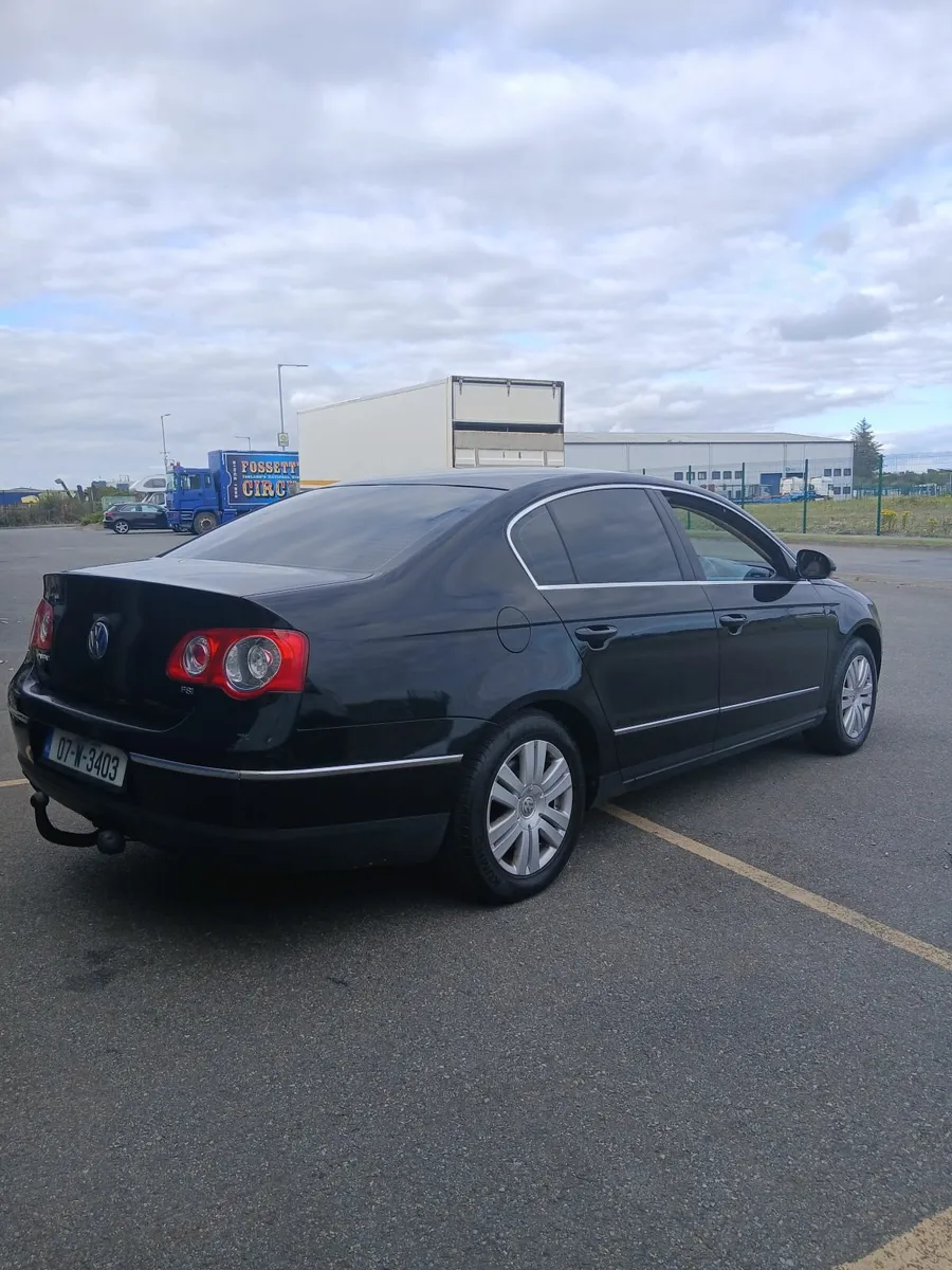 Volkswagen Passat 2007 - Image 3