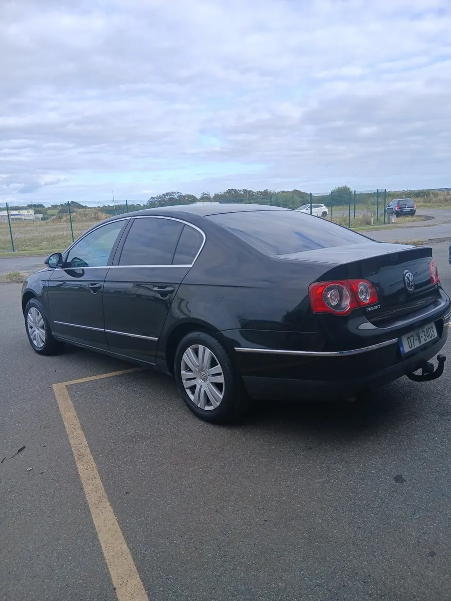 Volkswagen Passat 2007 - Image 4