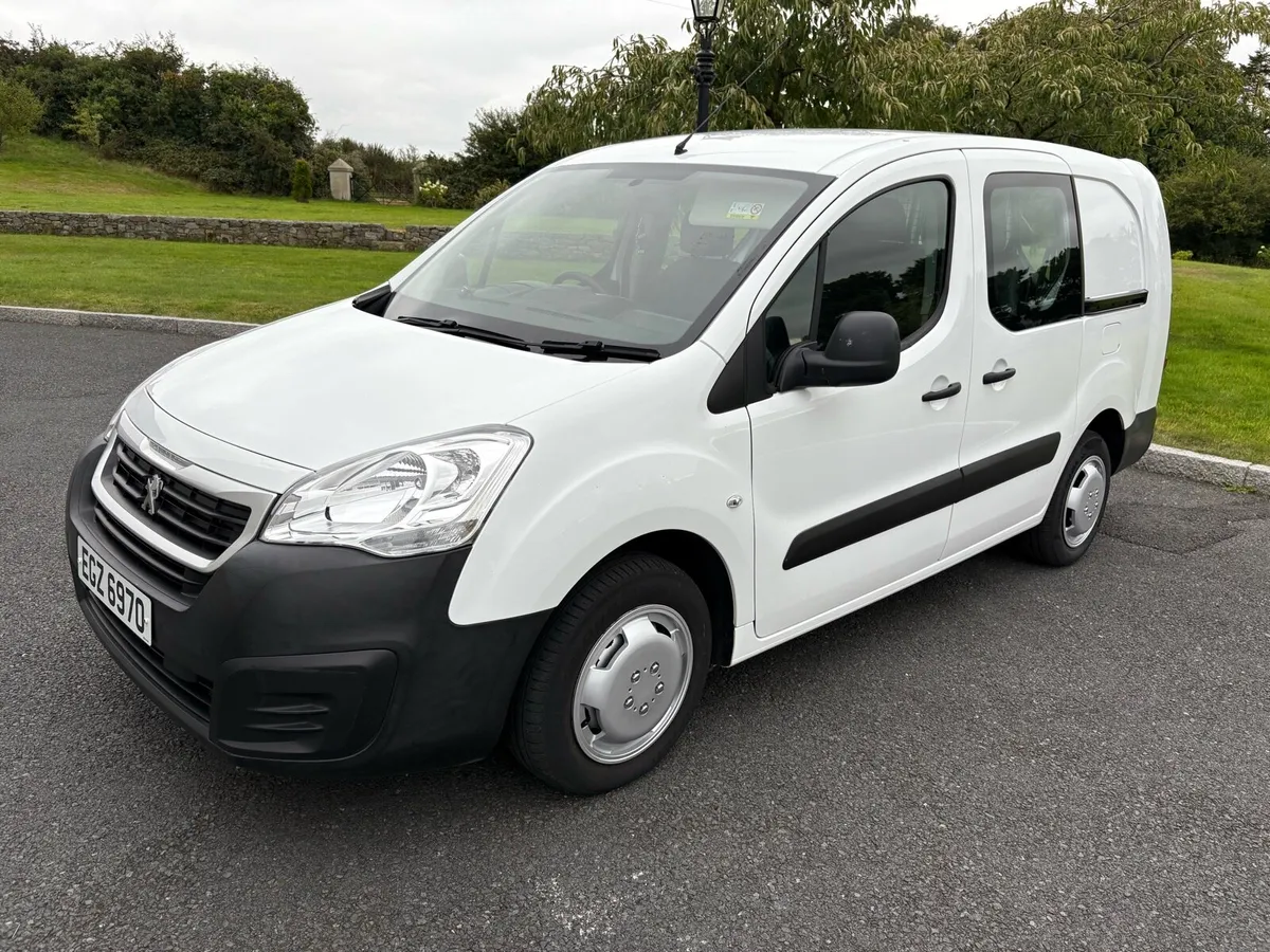 2017 Peugeot Partner 1.6HDI Blue Crew Van - Image 3