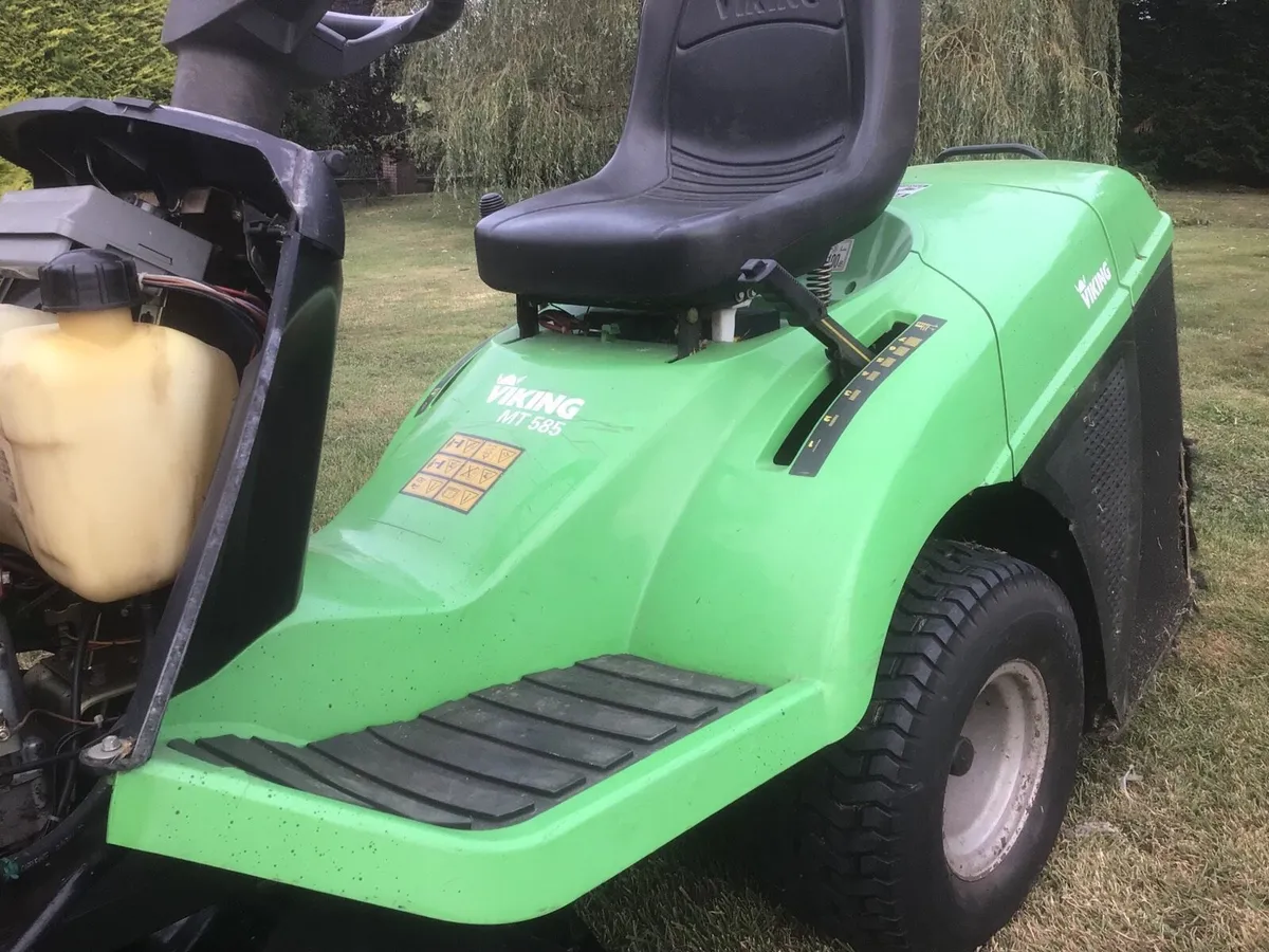 Ride on mower - Image 4
