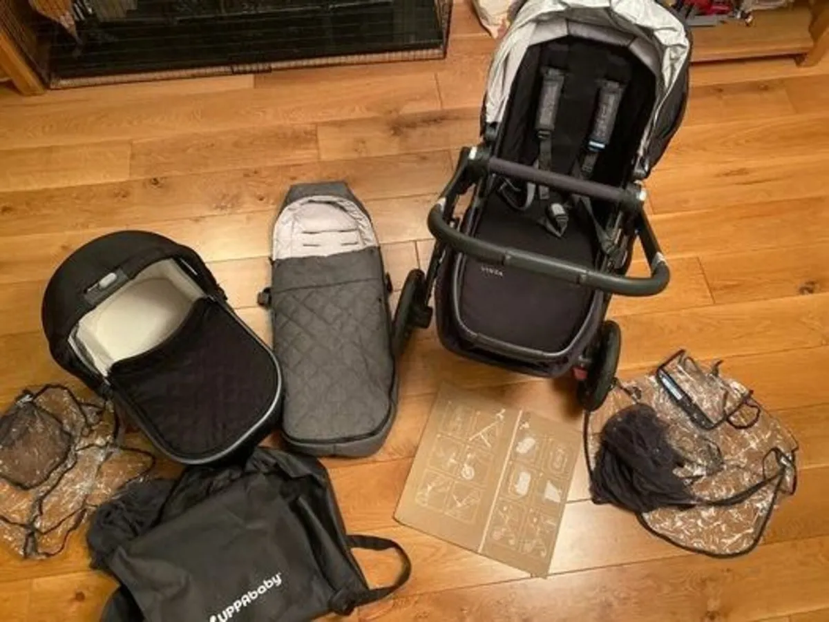 UppaBaby Vista V2 - Image 1
