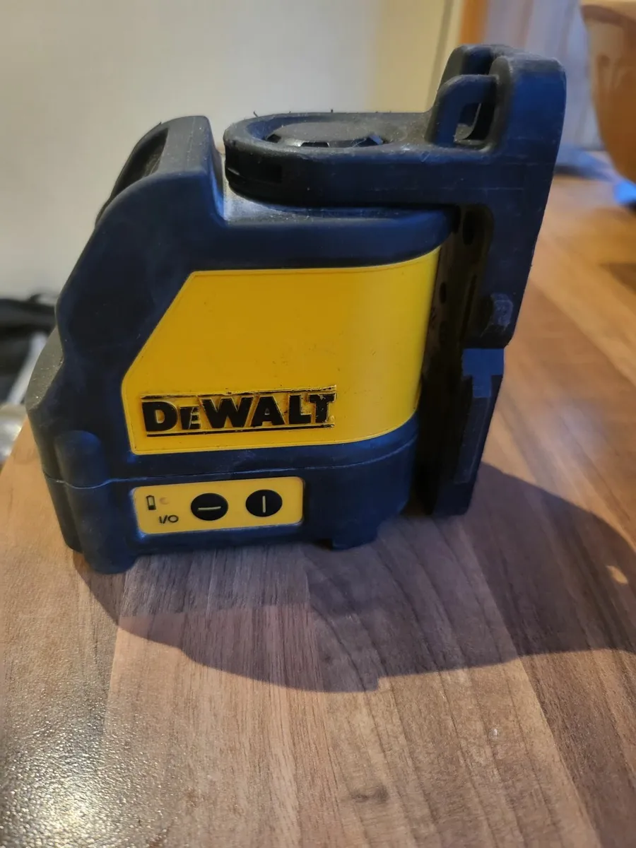 Dewalt laser level - Image 1