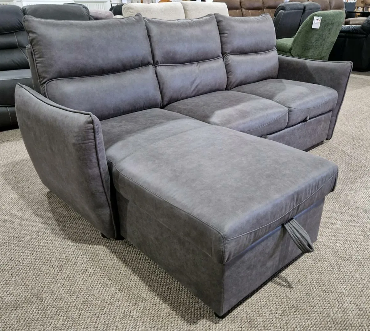 New Camillya sofa bed - Image 3