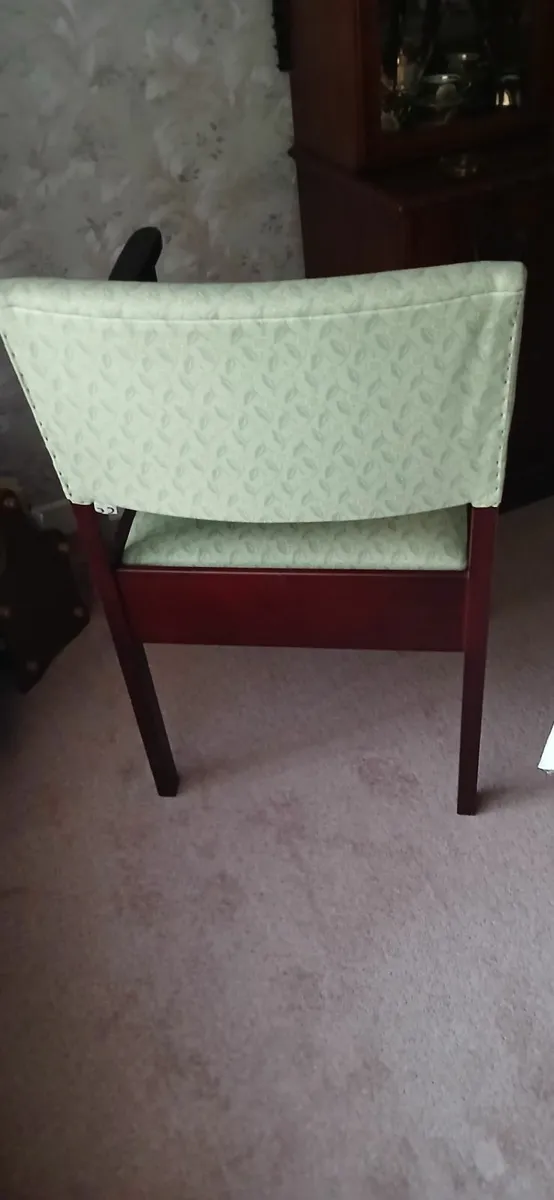 COMMODE. - Image 1