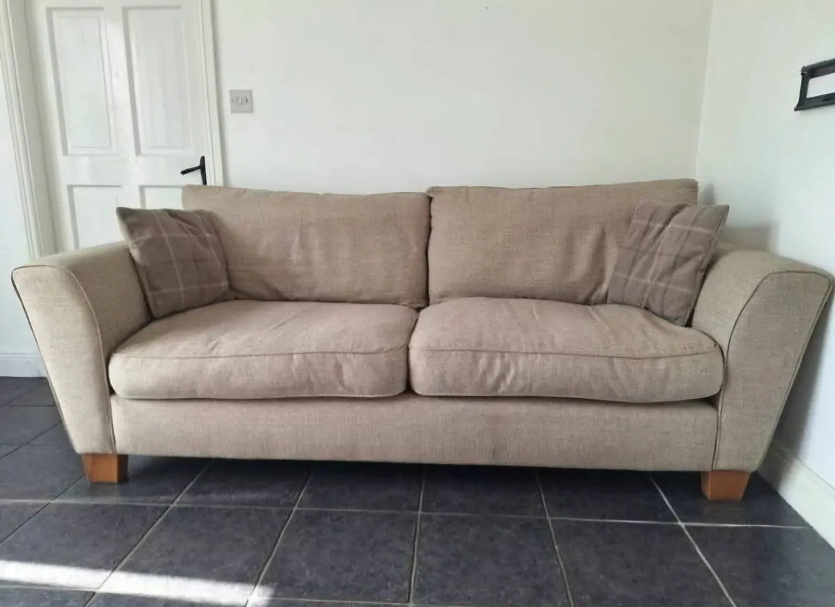 Couch - Image 1