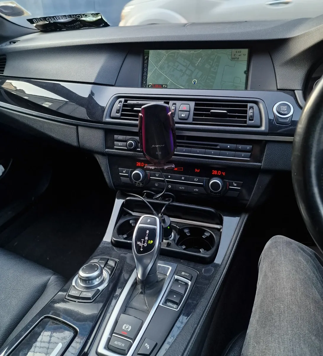 BMW 5-Series 2011 - Image 3
