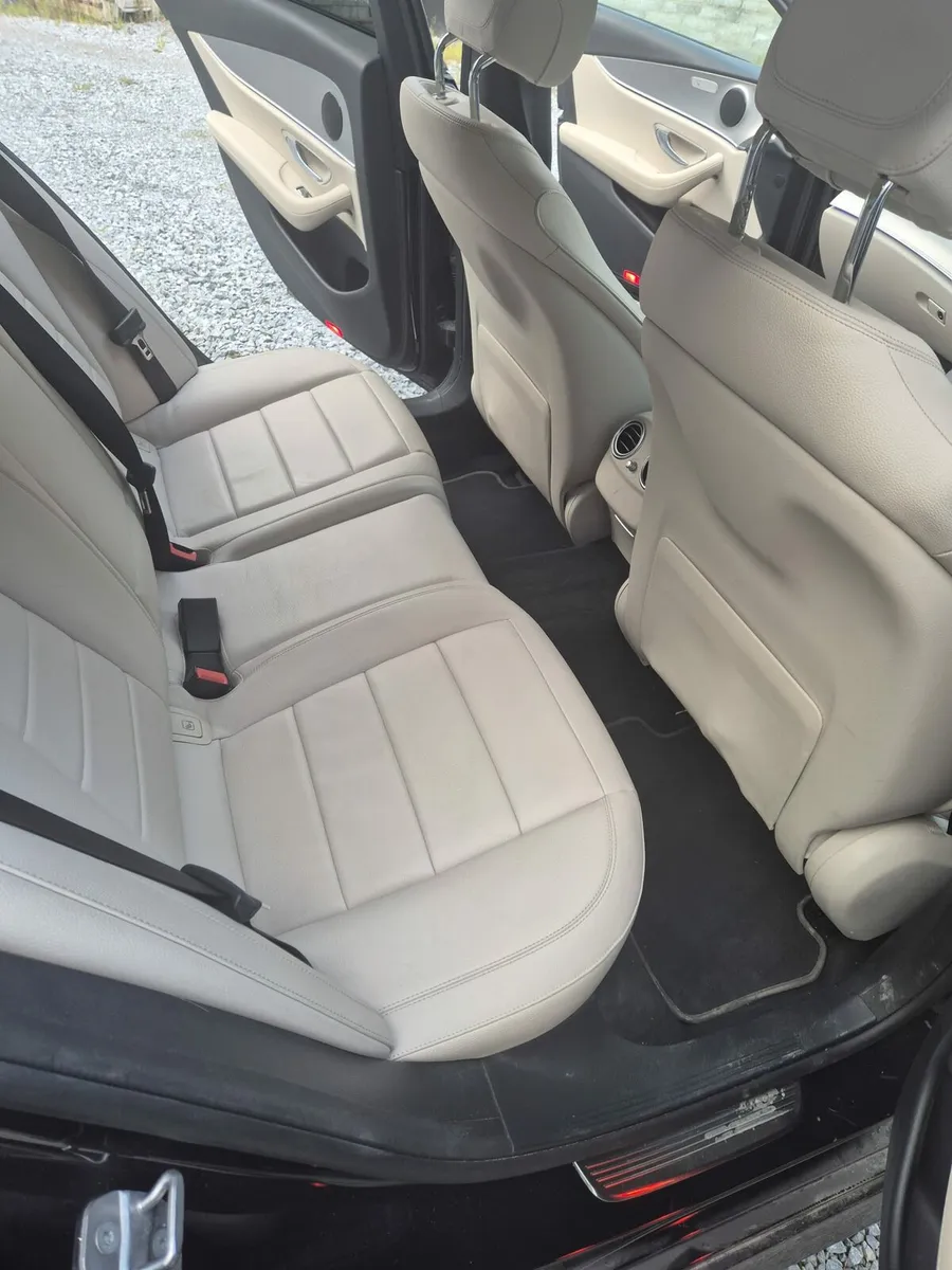 Mercedes e220 2017 - Image 3