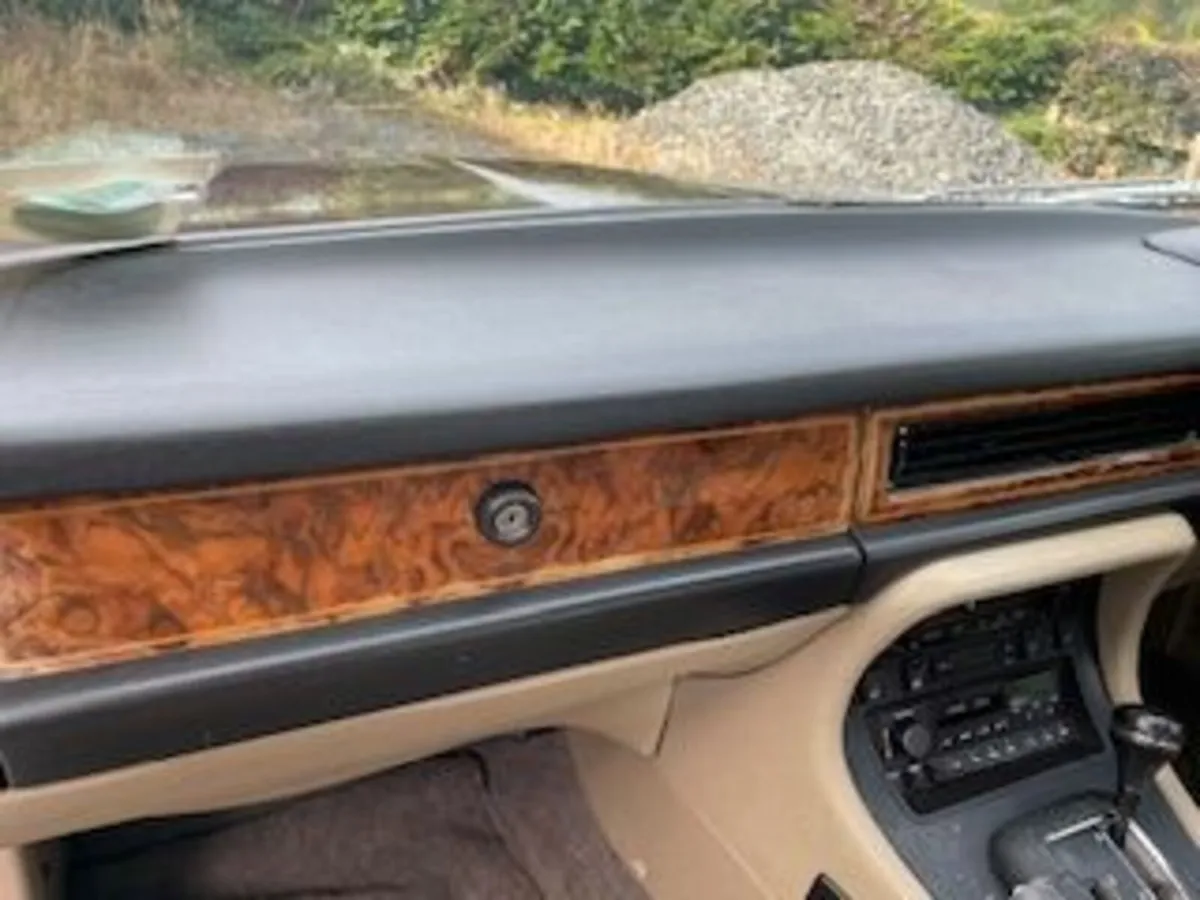 Jaguar XJ6 1990 - Image 2