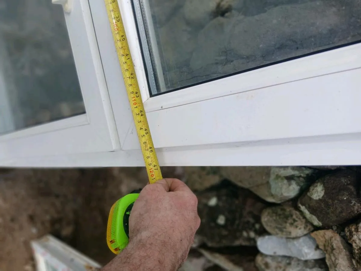 5ft x 3ft pvc window FERMOY - Image 3