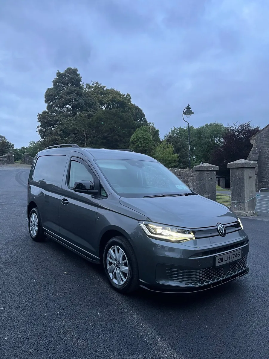 2021 Caddy Commerce Pro DSG - Image 1