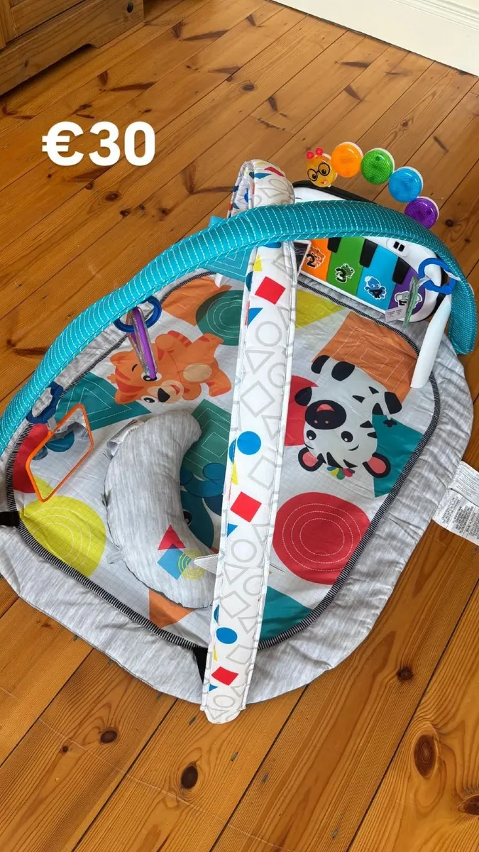 Baby Einstein 4-in-1 Kickin' Tunes Music & Languag