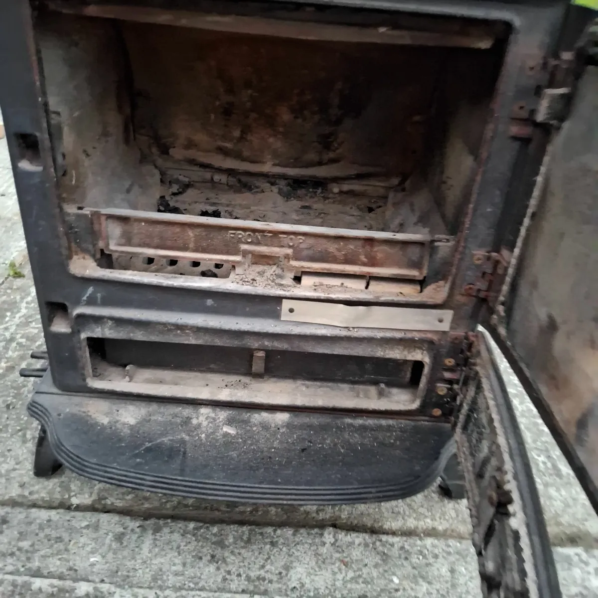 Stanley  stove - Image 1