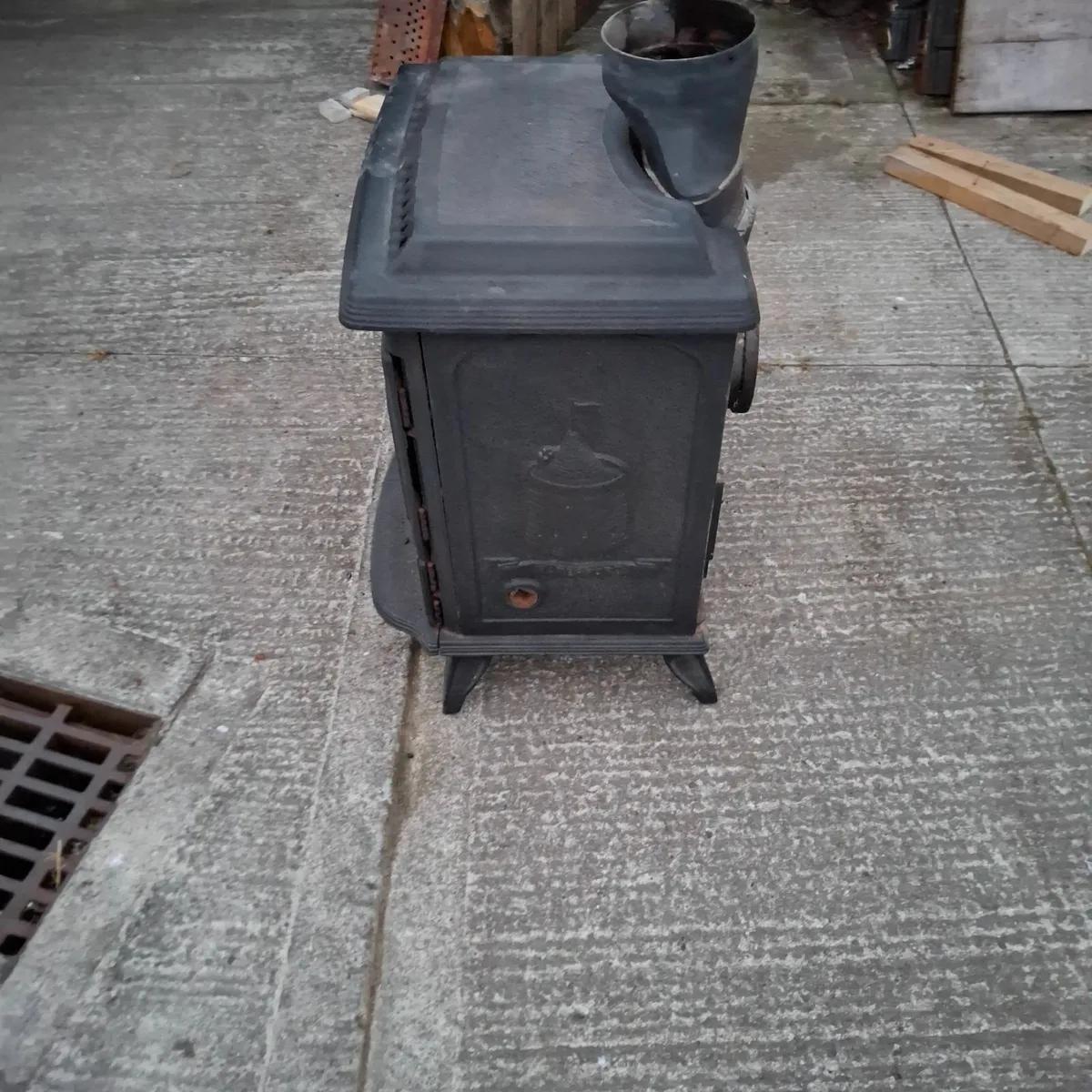 Stanley  stove - Image 2