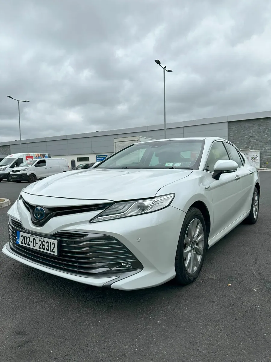 202 TOYOTA CAMRY G-SPEC LEATHER SEATS, LOW MILEAGE - Image 1