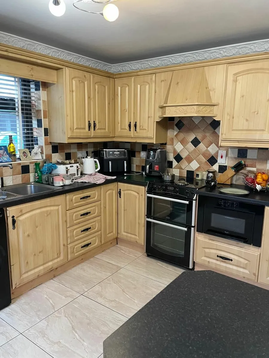 kitchen - Image 1