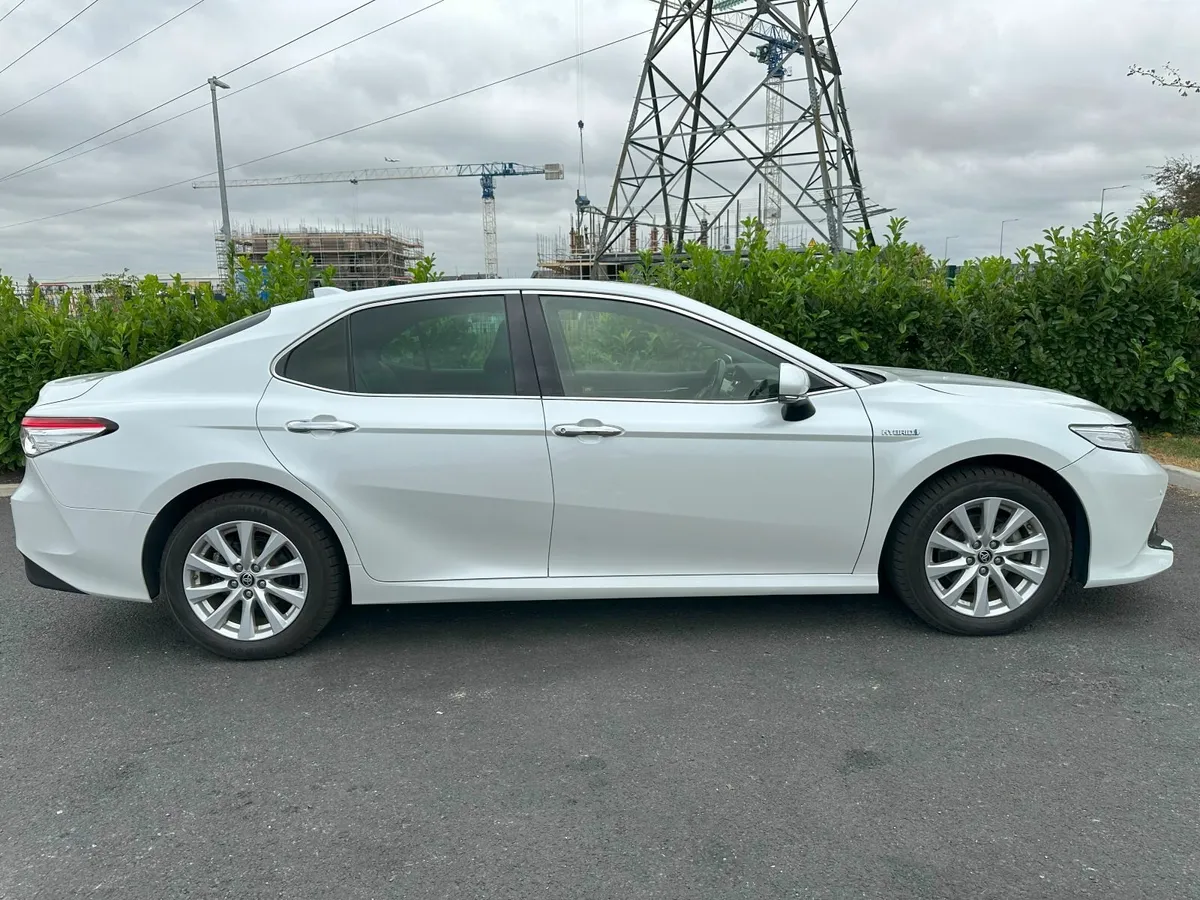 202 TOYOTA CAMRY G-SPEC LEATHER SEATS, LOW MILEAGE - Image 3