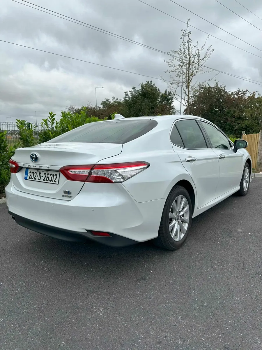 202 TOYOTA CAMRY G-SPEC LEATHER SEATS, LOW MILEAGE - Image 4