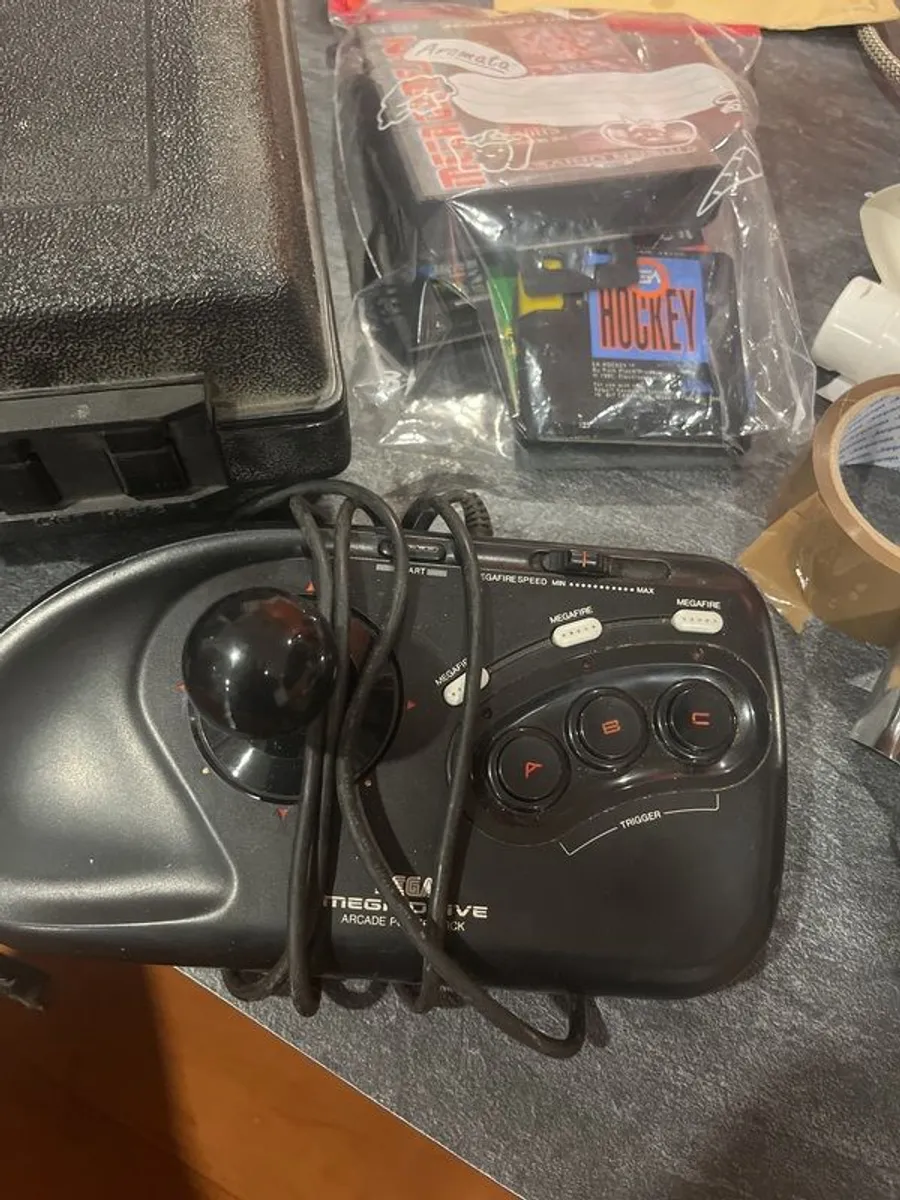 Sega Mega Drive in Cool case with games - Image 1