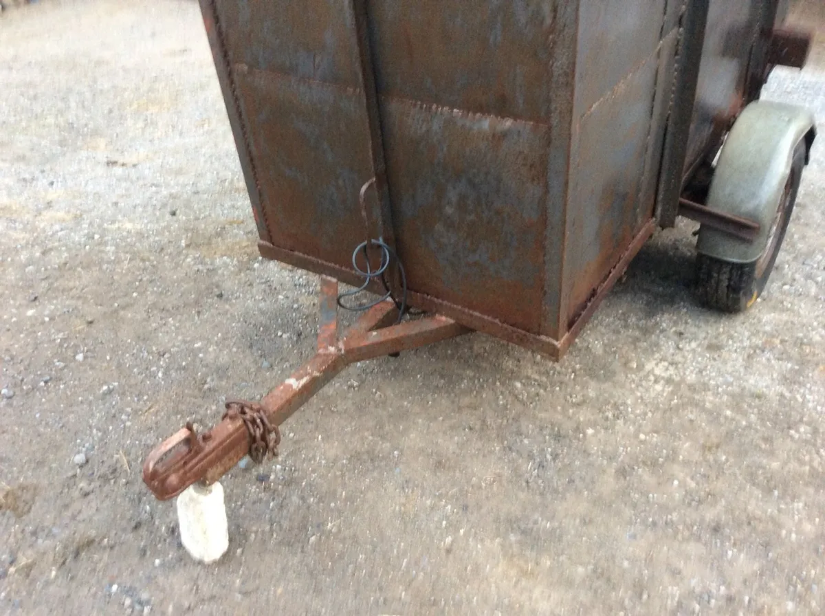 Trailer - Image 3