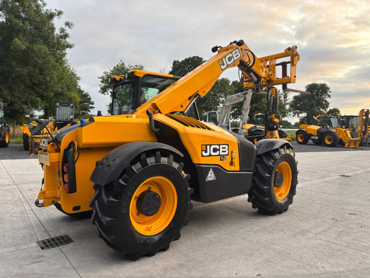 2017 JCB 526-56  AGRI PLUS - Image 3