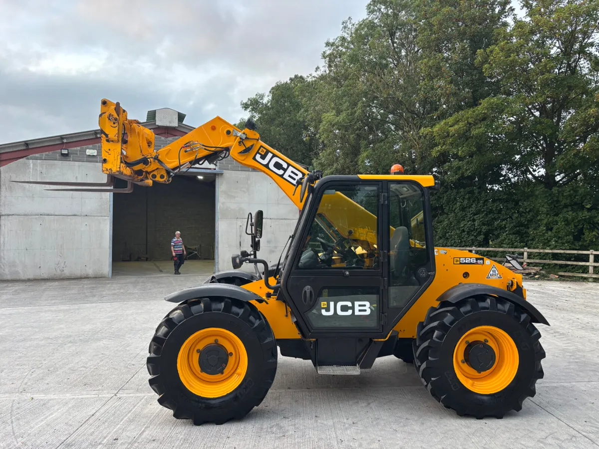 2017 JCB 526-56  AGRI PLUS - Image 1
