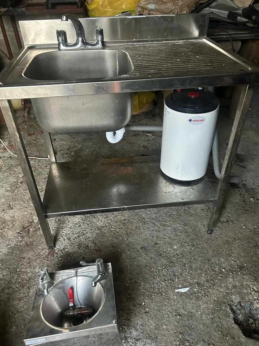 S/s sink and water heater - Image 1