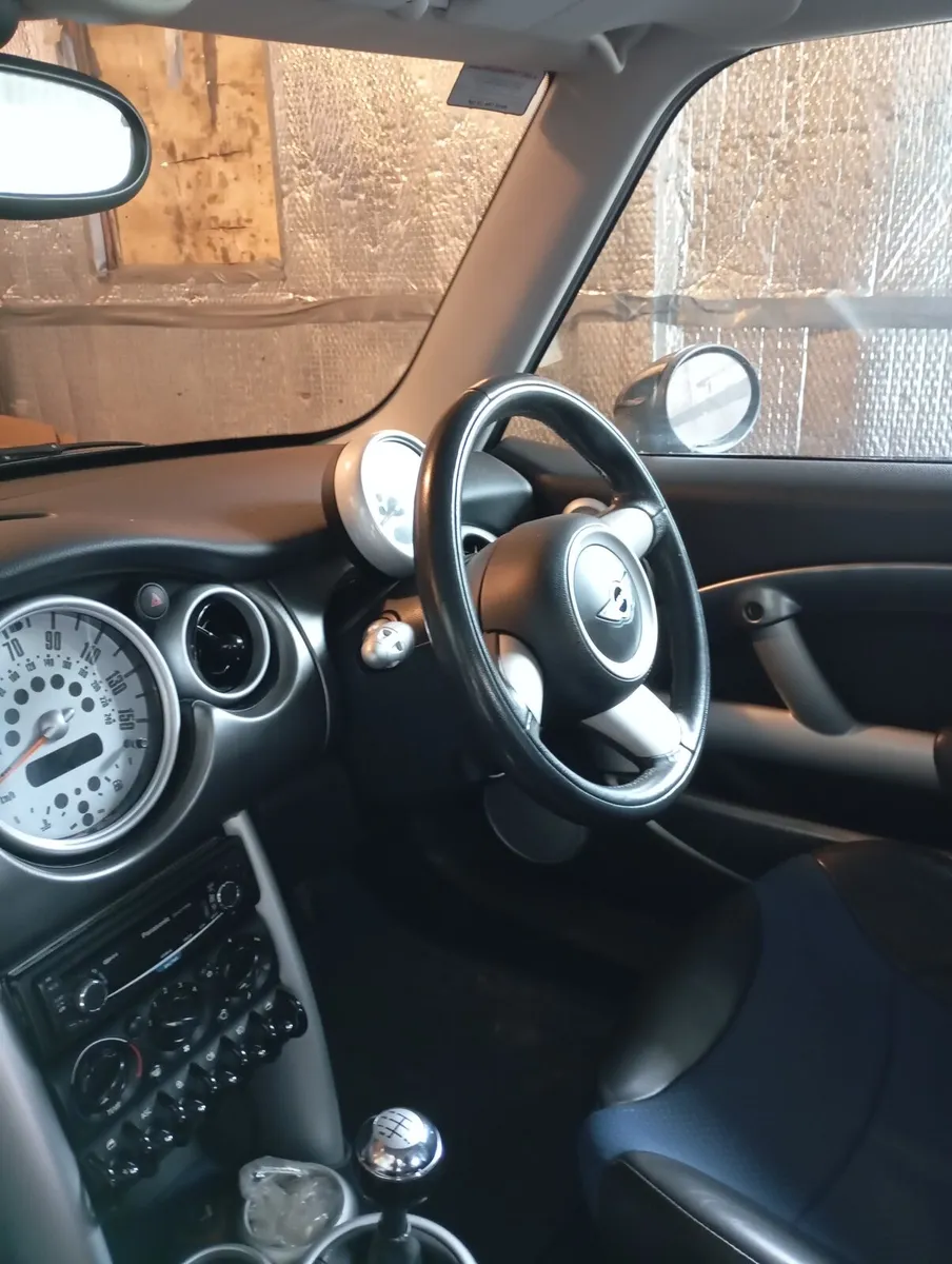 Mini Cooper S - Image 2