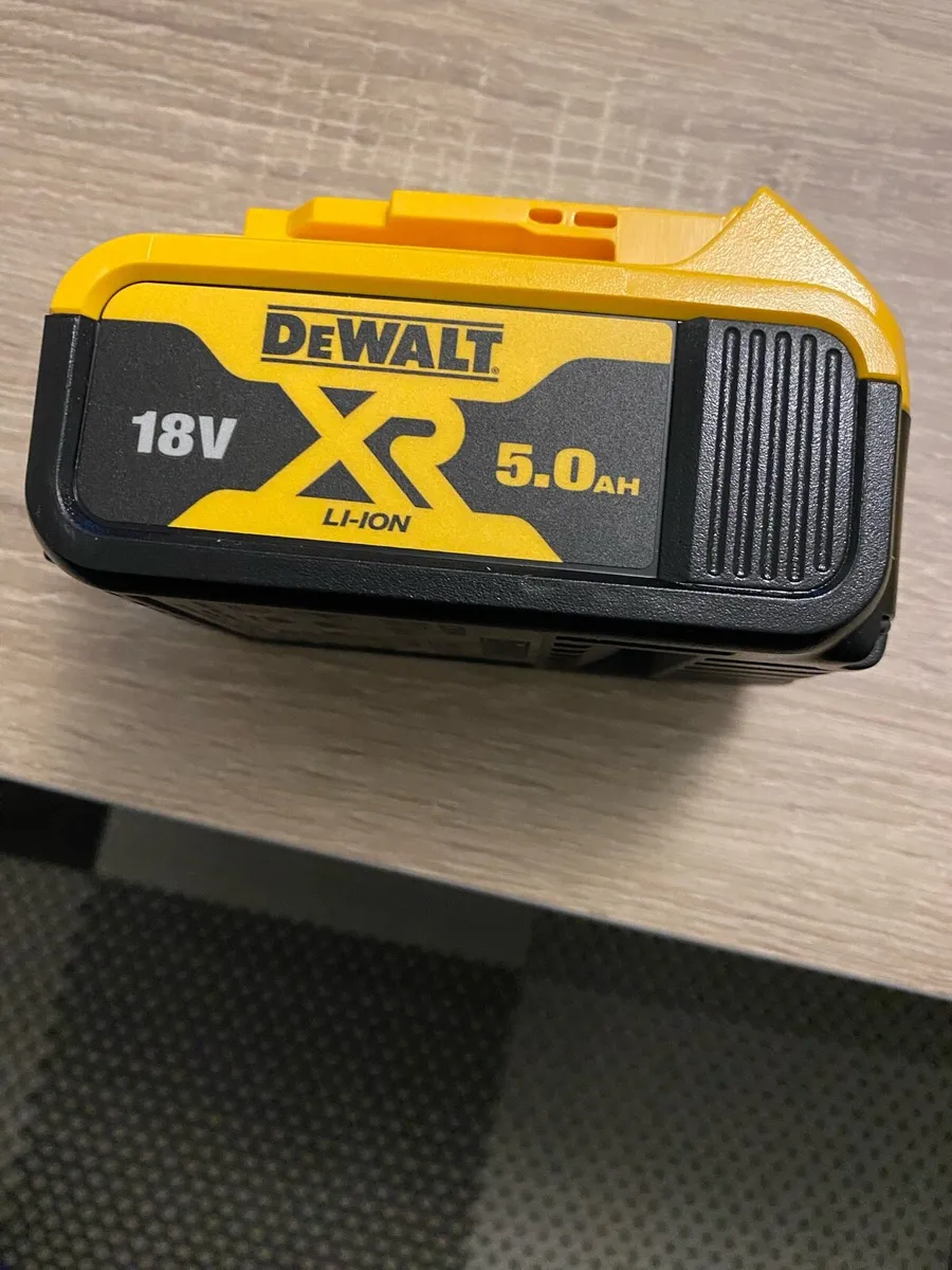Dewalt 5 ah battery - Image 2