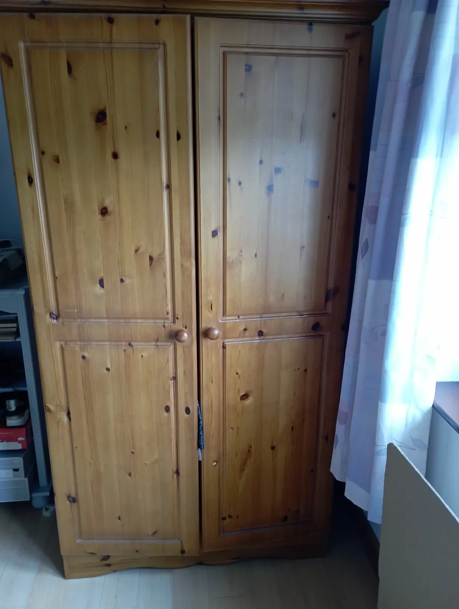 Complete Bedroom furniture set - Image 1