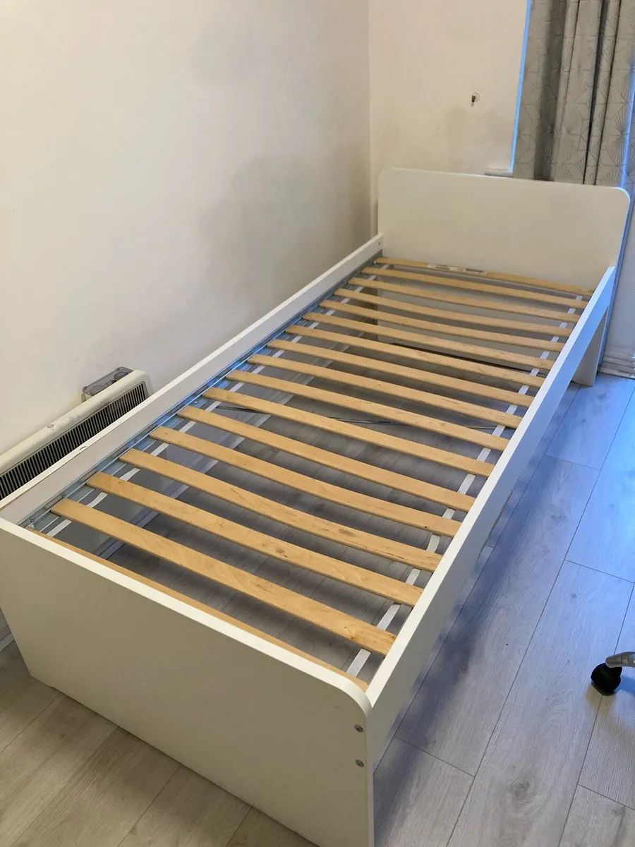 Ikea bed frame slakt free to go