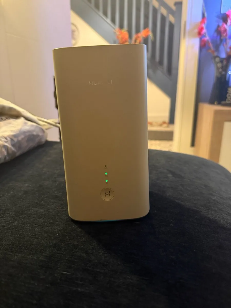 HUAWEI 5G CPE PRO 2 - Image 1