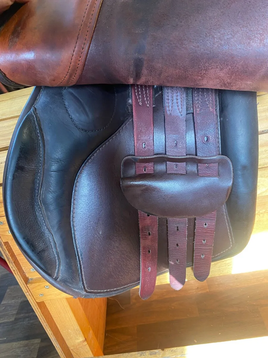 Berney brothers brown Leather saddle - Image 3