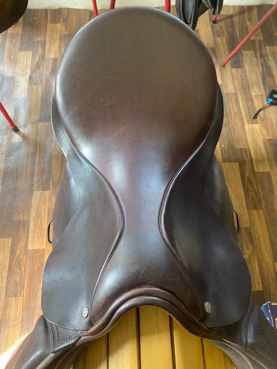 Berney brothers brown Leather saddle - Image 4