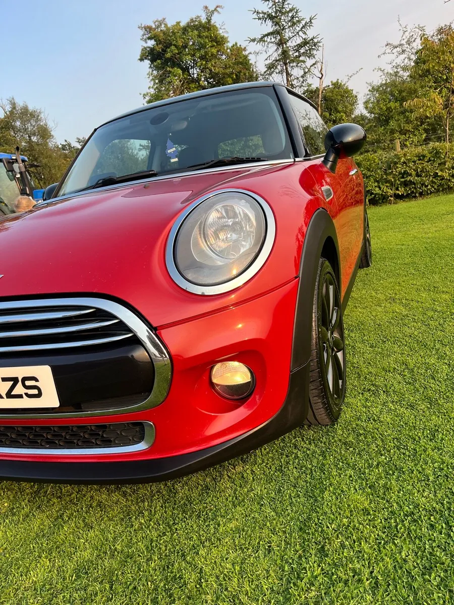 2014 MINI COOPER D 1.5 £20 year Tax - Image 3