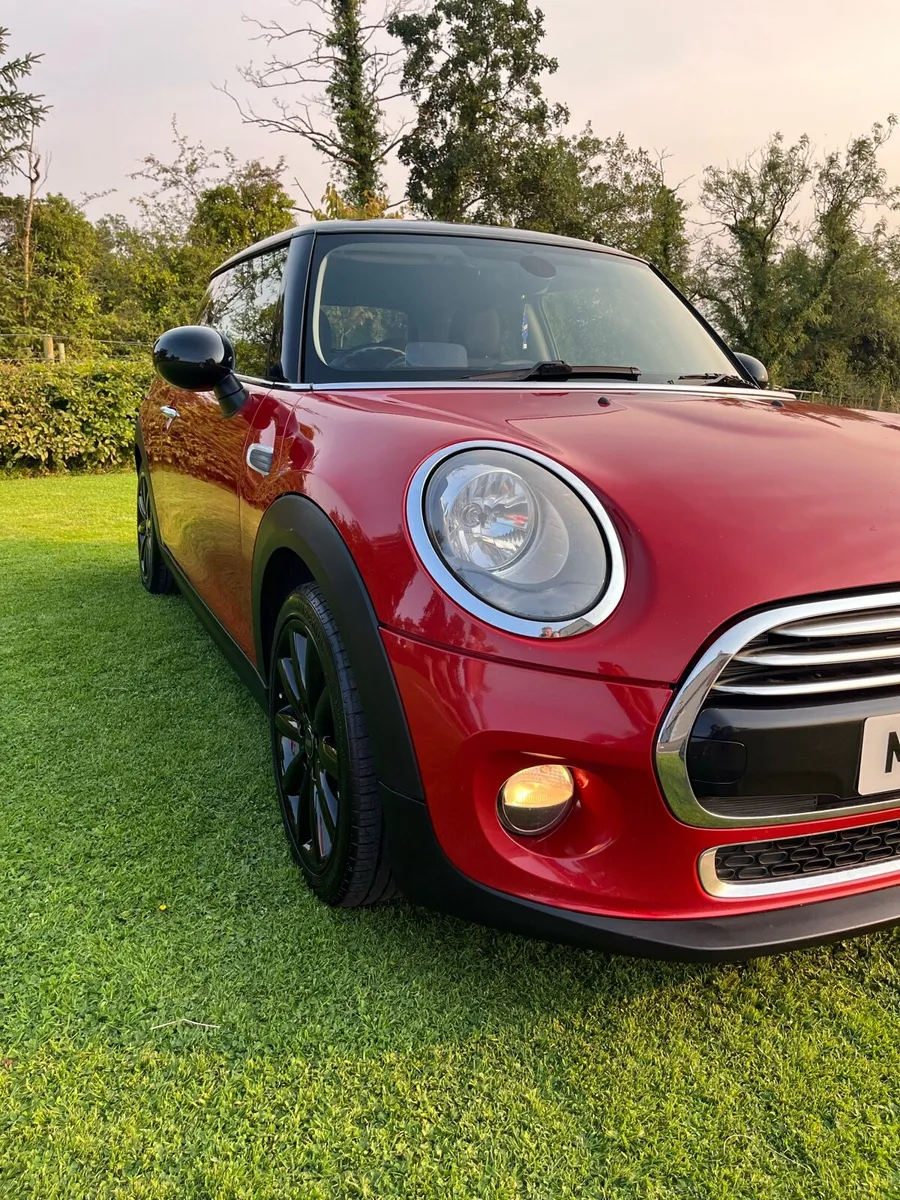 2014 MINI COOPER D 1.5 £20 year Tax - Image 4