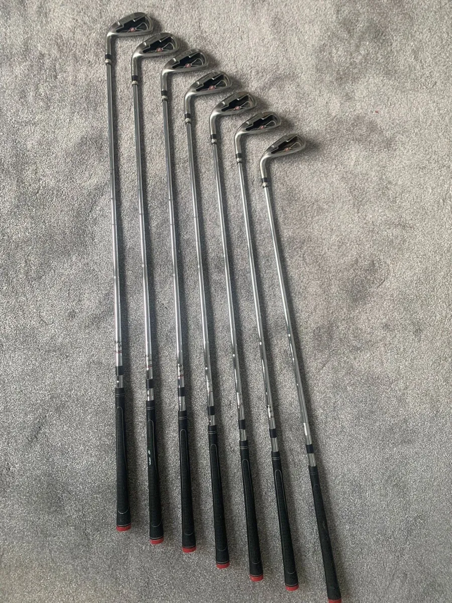 Left handed Wilson ultra golf irons 4-PW - Image 2