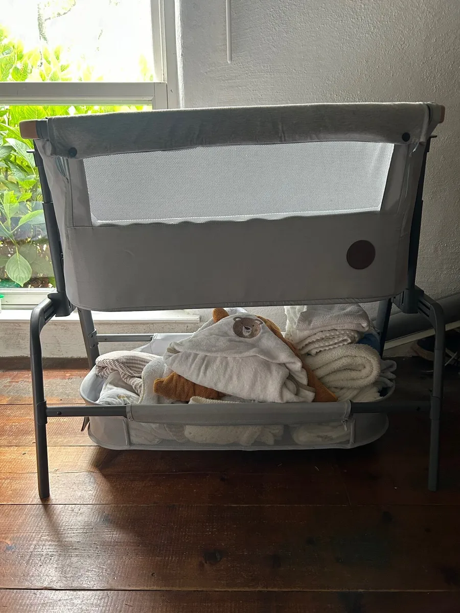 Co-sleeper - Image 2