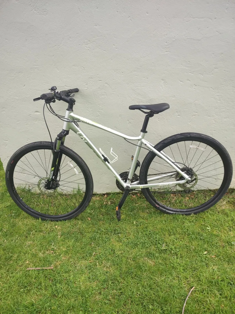 Ladies Liv Hybrid bike - Image 1