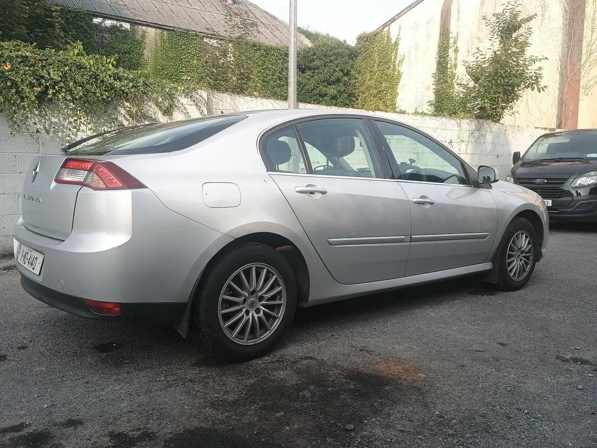 Renault Laguna 2011 - Image 4