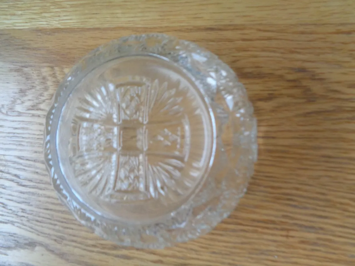 Vintage Etched Glass Bowl for Sale - Image 3