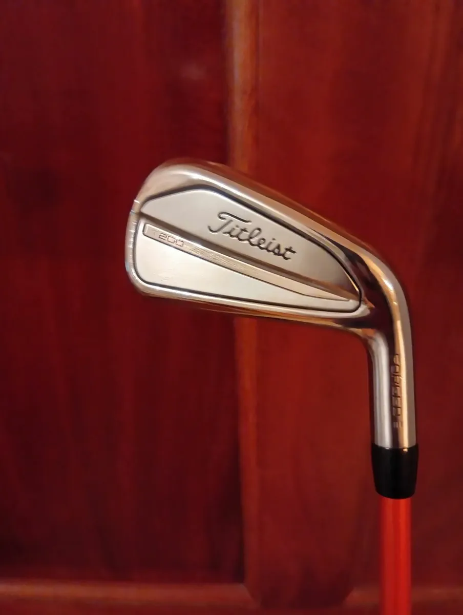 Titleist Tour T200 2 Iron Tour Ad X Flex Shaft - Image 1