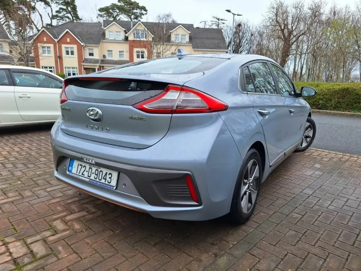 Hyundai IONIQ 2017 - Image 2